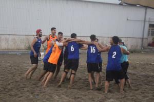 شهرداری انزلی در صدر مسابقات هندبال ساحلی جوانان منطقه شمال